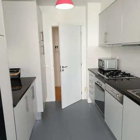De - Modern 1 Bedroom With Communal Pool Fa *