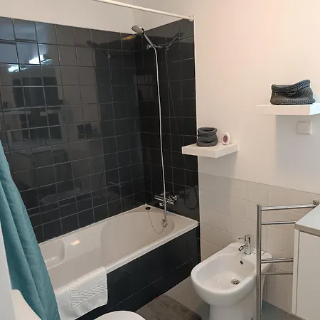 De - Modern 1 Bedroom With Communal Pool Fa