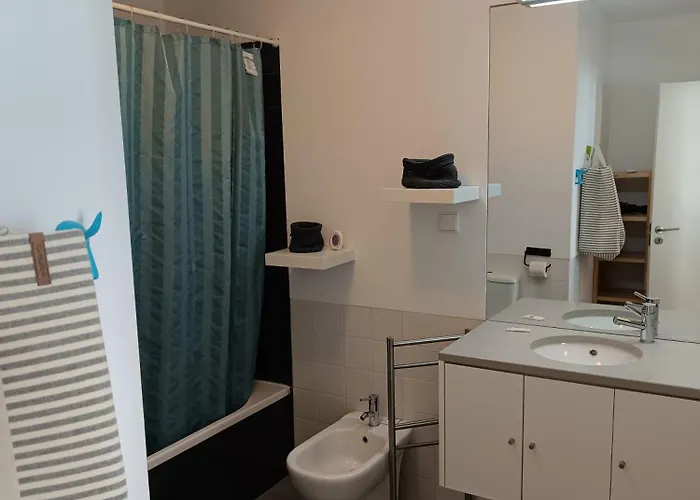 アパート De - Modern 1 Bedroom With Communal Pool Fa タヴィラ